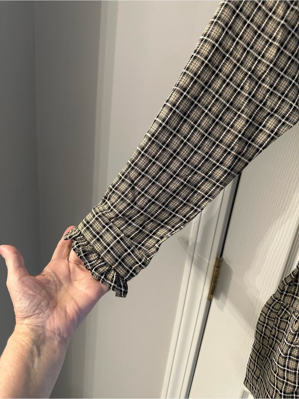 NWT Hem & Thread Gray Plaid Long Sleeve Shirt Dress - Picture 2 of 5